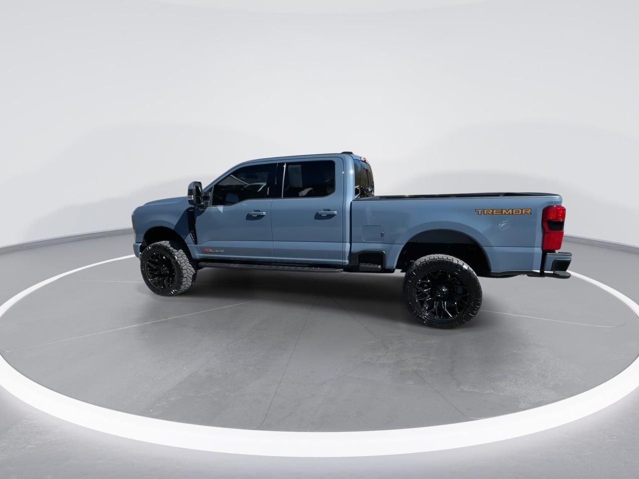 Used 2023 Ford F250 Lariat w/ Lariat Ultimate Package AWD/4WD image 11
