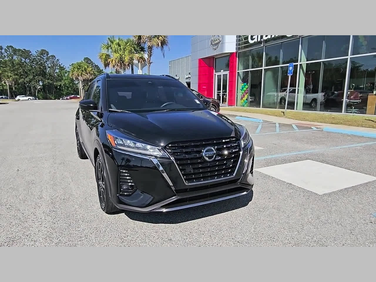 Used 2021 Nissan Kicks SR w/ SR Premium Package image 19