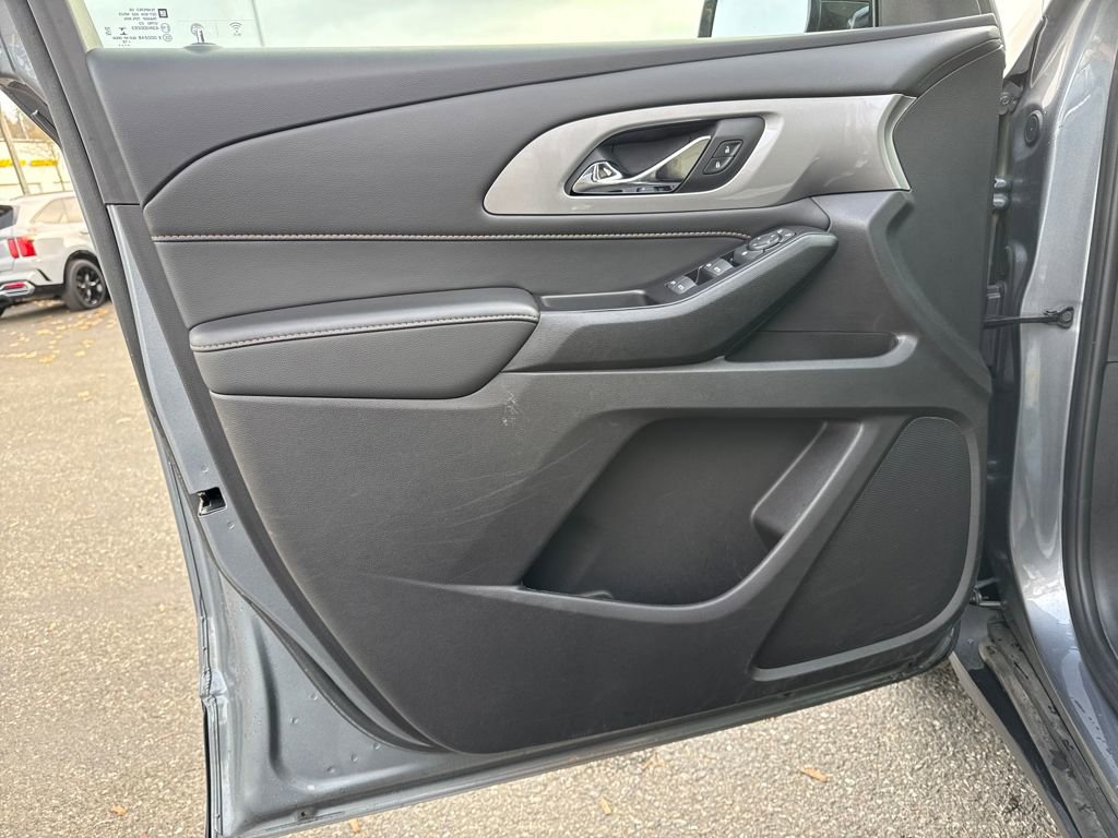 Used 2020 Chevrolet Traverse LS w/ LPO, Cargo Package image 17