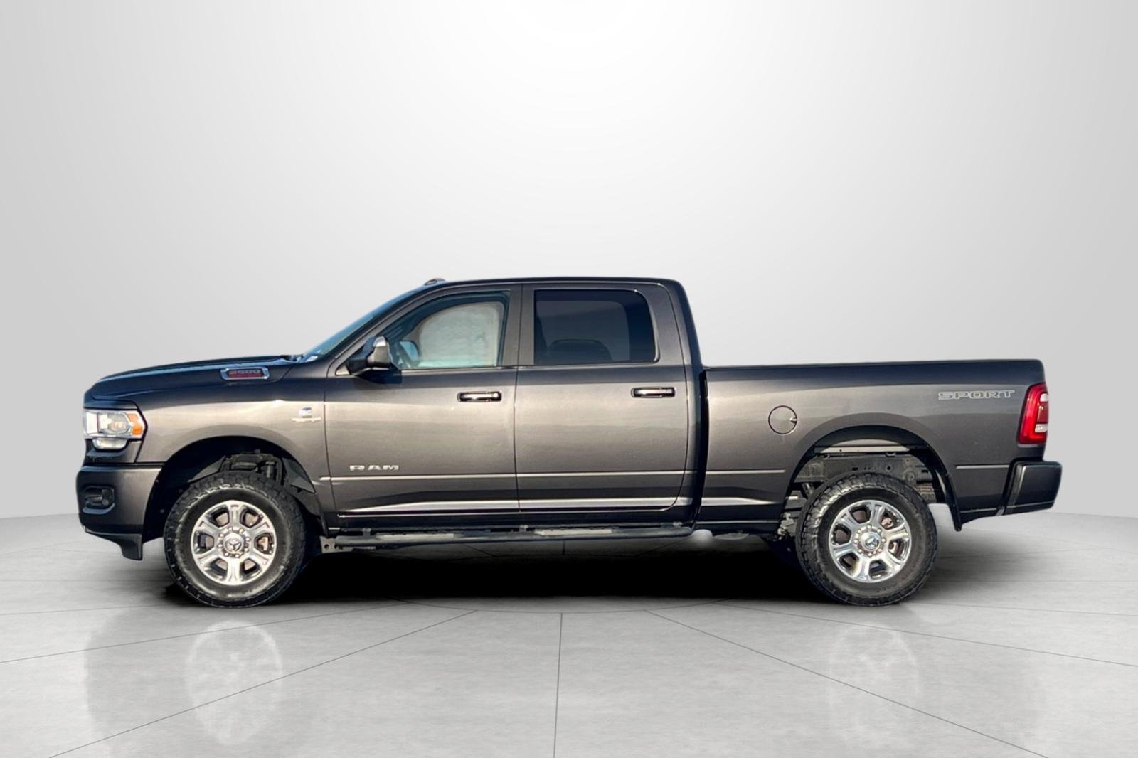 Used 2021 RAM 2500 Big Horn w/ Level 2 Equipment Group image 8