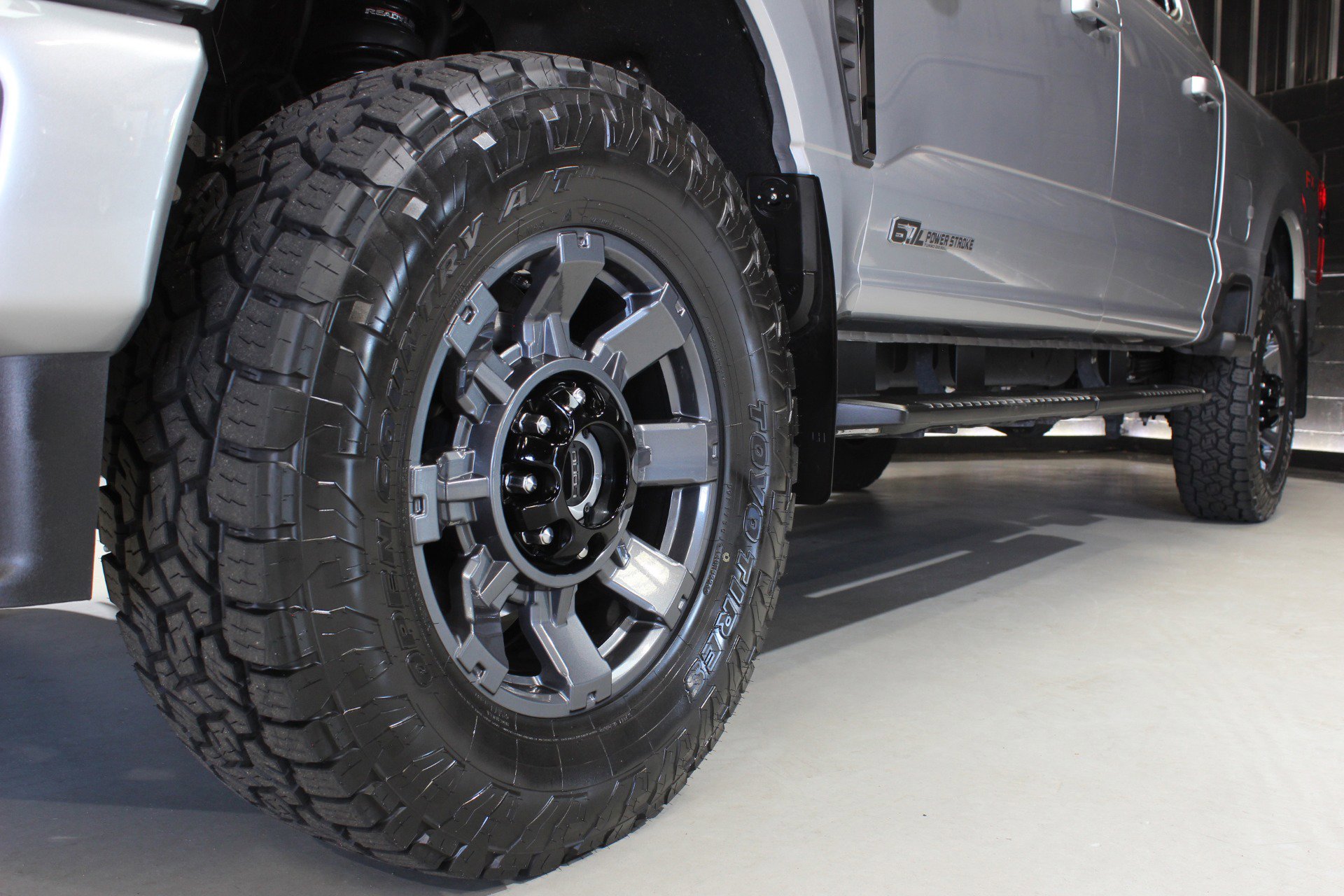 Used 2024 Ford F250 Lariat w/ Lariat Ultimate Package image 17