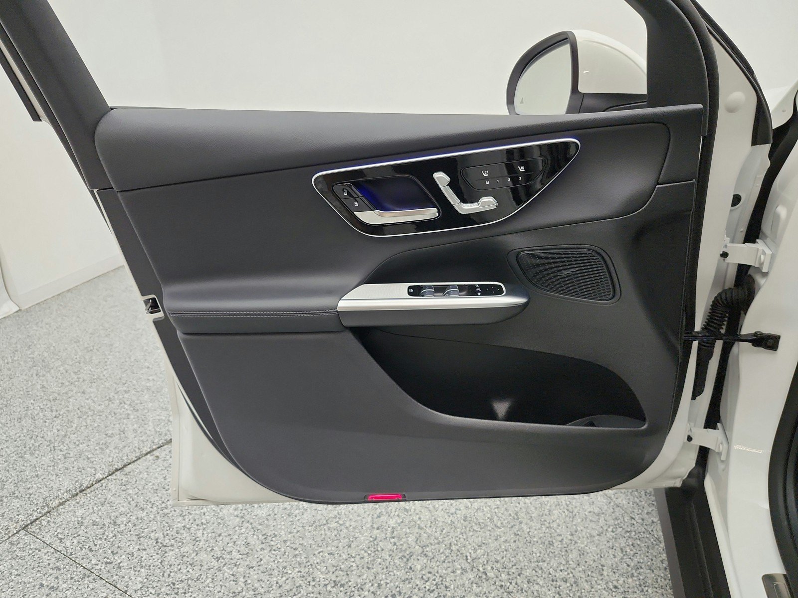 Certified 2026 Mercedes-Benz GLC 300 image 12