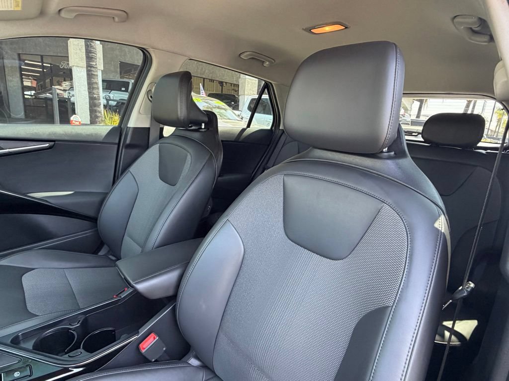 Used 2024 Kia Niro EX FWD image 26