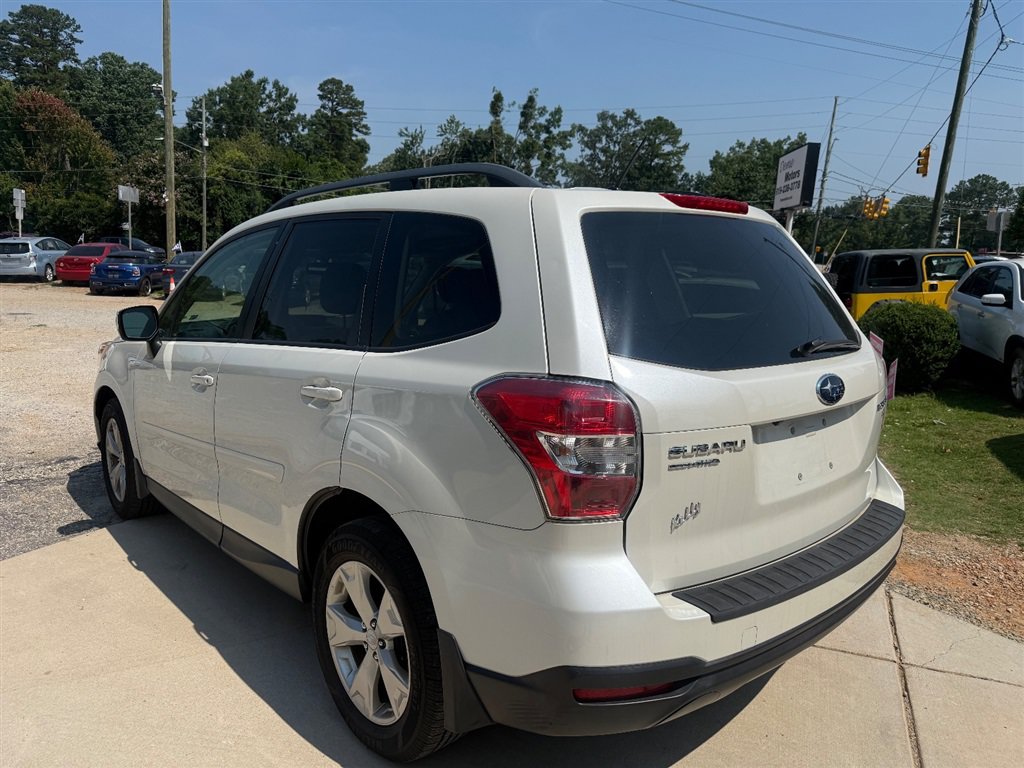Used 2015 Subaru Forester 2.5i Premium w/ All-Weather Package AWD/4WD image 5