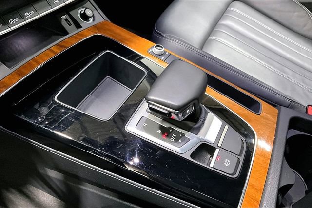 Used 2023 Audi Q5 2.0T Premium w/ Convenience Package image 13