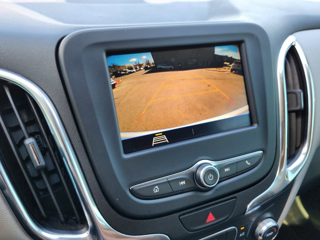 Used 2020 Chevrolet Equinox LS w/ LS Convenience Package AWD/4WD image 24