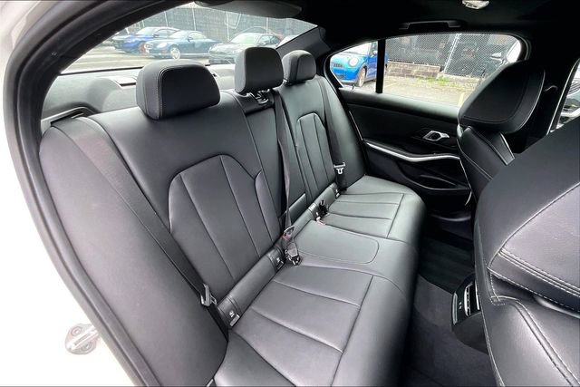 Used 2024 BMW 330e w/ Convenience Package RWD image 29