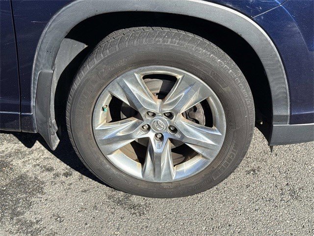 Used 2015 Toyota Highlander Limited image 7