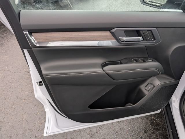 New 2026 GMC Terrain Denali w/ LPO, Black Badging Package image 14