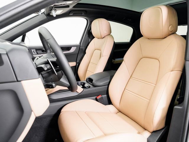 New 2026 Porsche Cayenne Coupe image 5