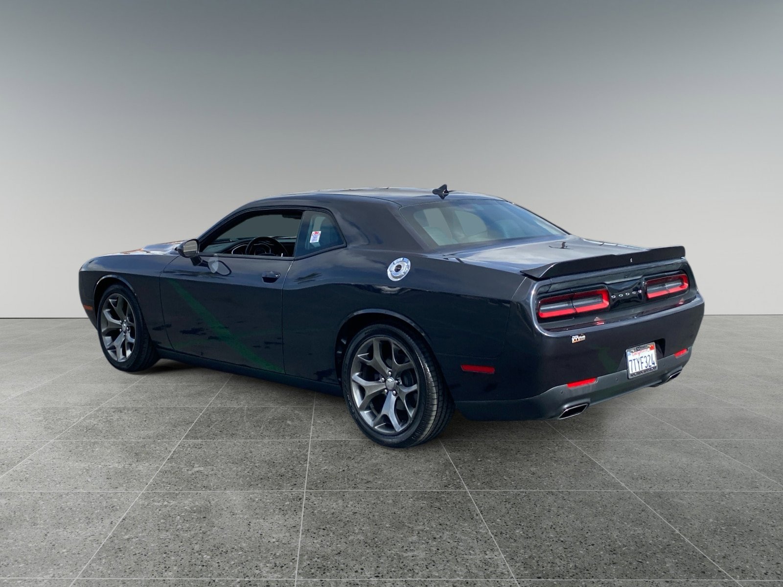 Used 2016 Dodge Challenger SXT Plus RWD image 3