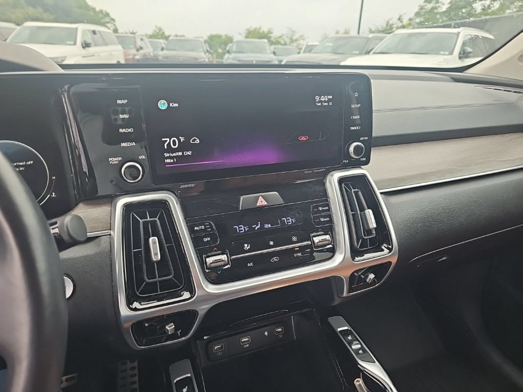 Used 2022 Kia Sorento SX Prestige w/ Rust Color Package AWD/4WD image 13