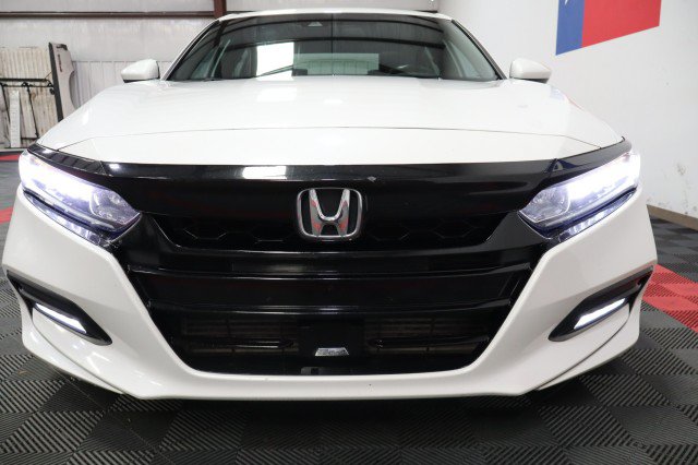 Used 2018 Honda Accord Sport image 24
