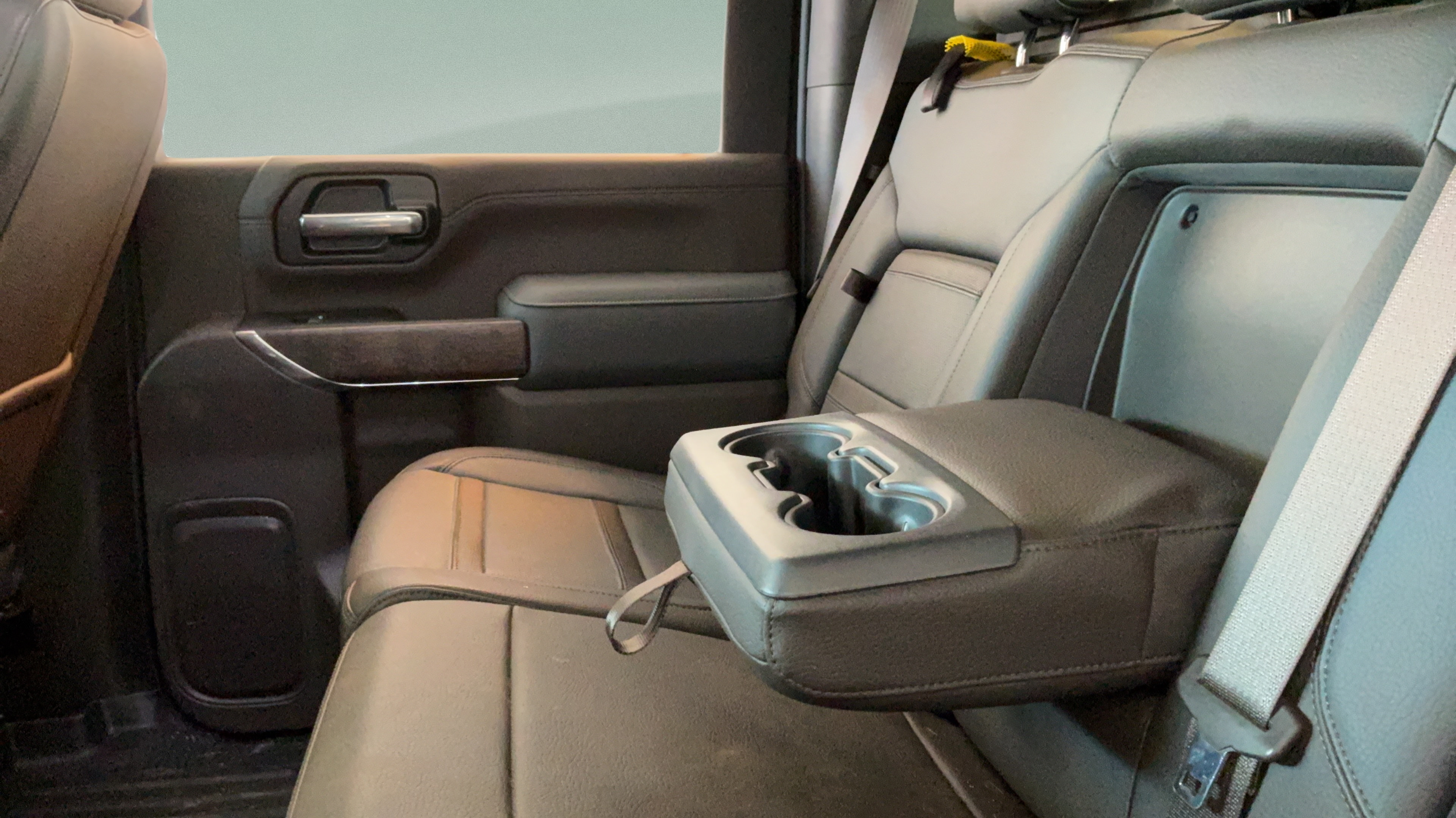 Used 2022 GMC Sierra 3500 Denali w/ Denali Ultimate Package AWD/4WD image 33