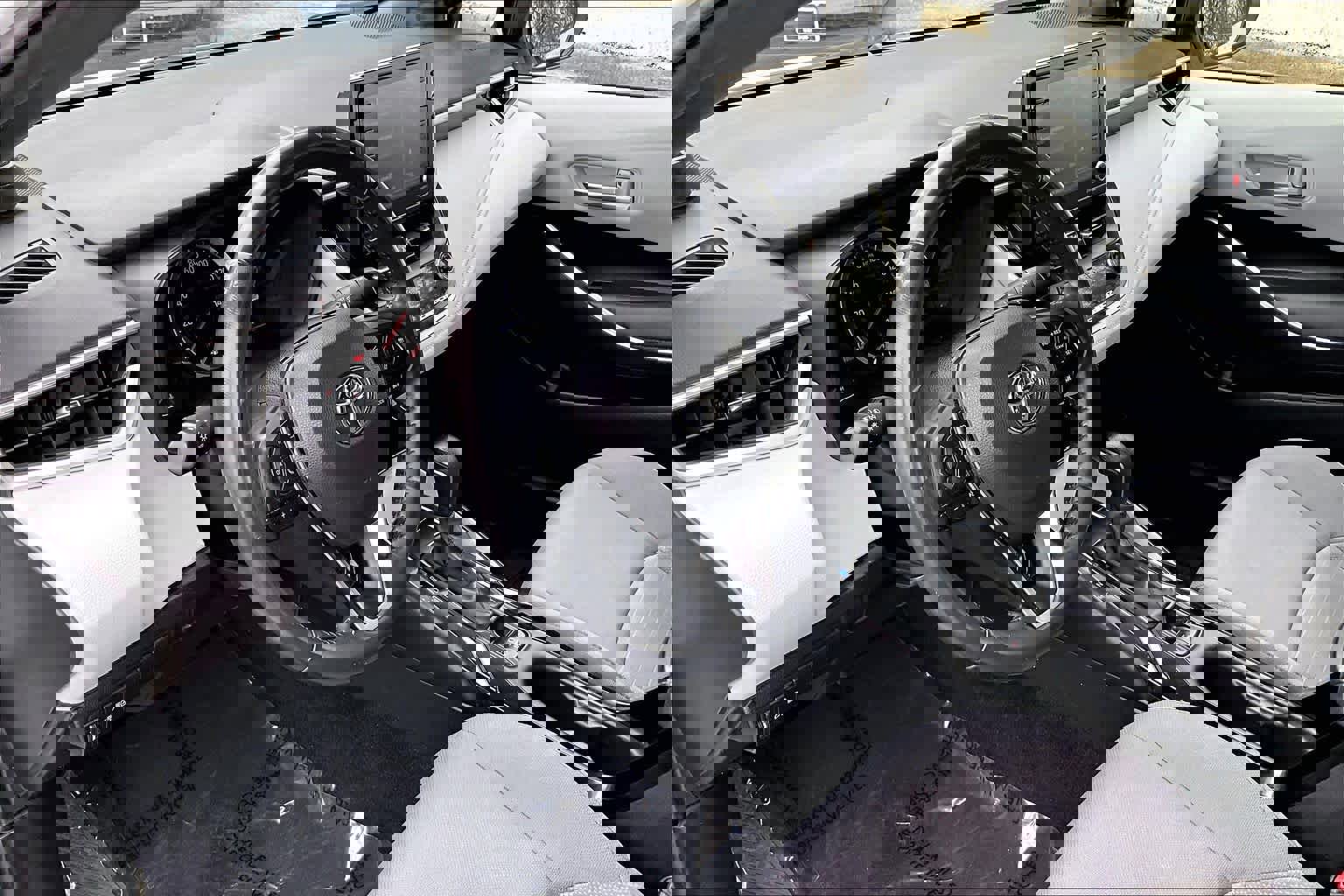 Used 2022 Toyota Corolla SE image 16