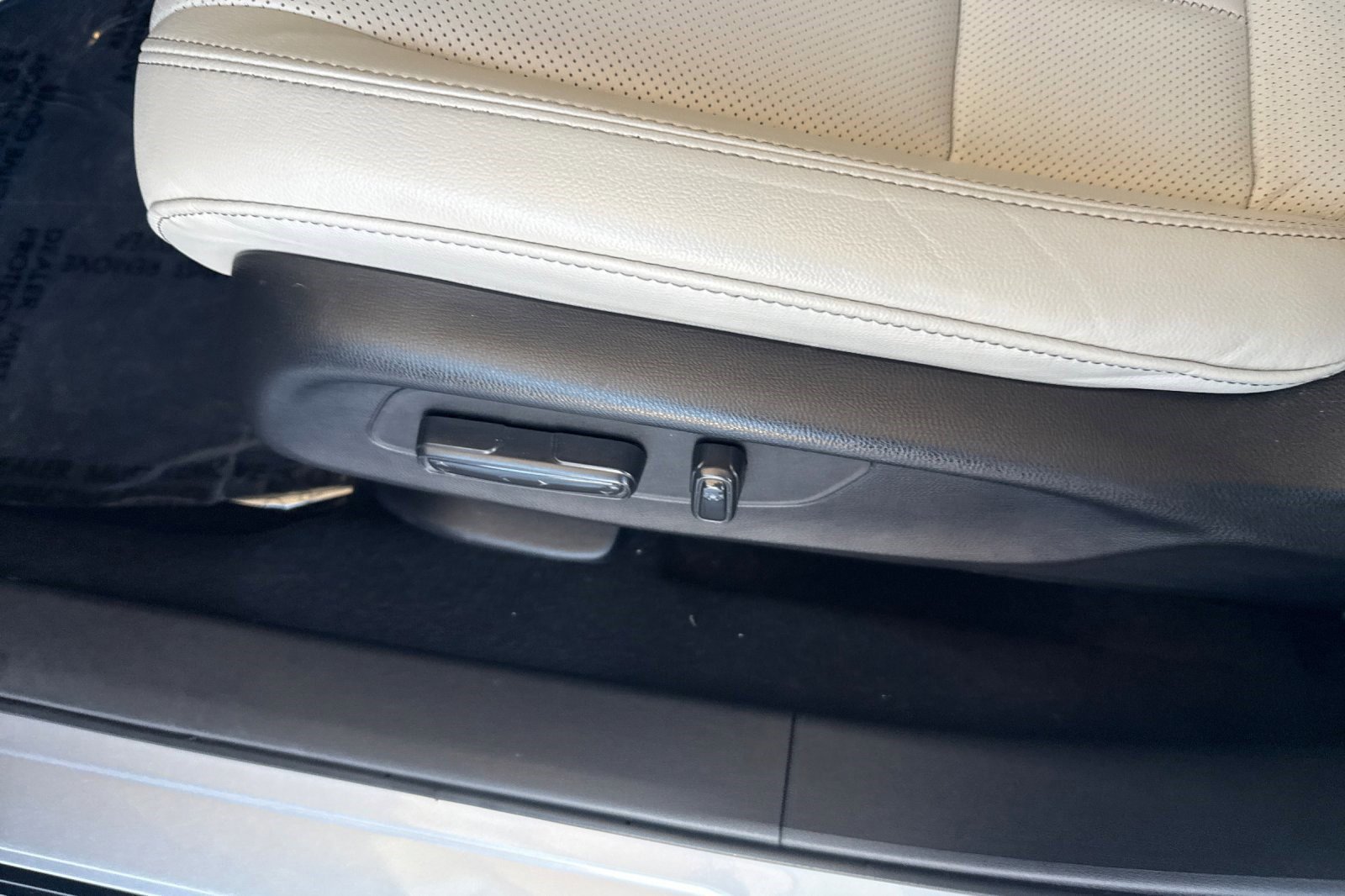 Certified 2024 Honda HR-V EX-L image 13