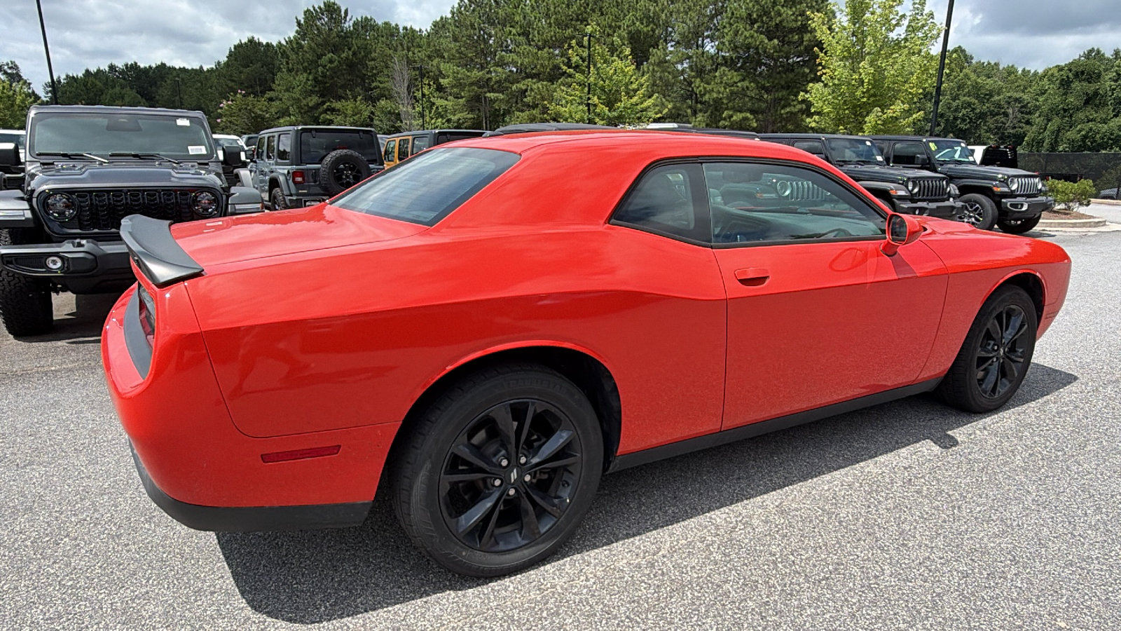 Used 2020 Dodge Challenger SXT w/ Blacktop Package AWD/4WD image 8