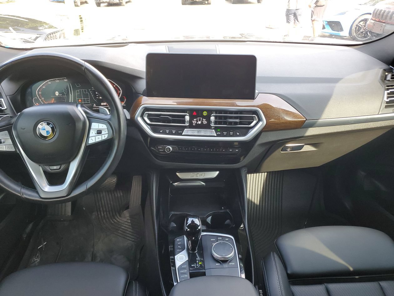 Used 2024 BMW X4 xDrive30i w/ Premium Package AWD/4WD image 13