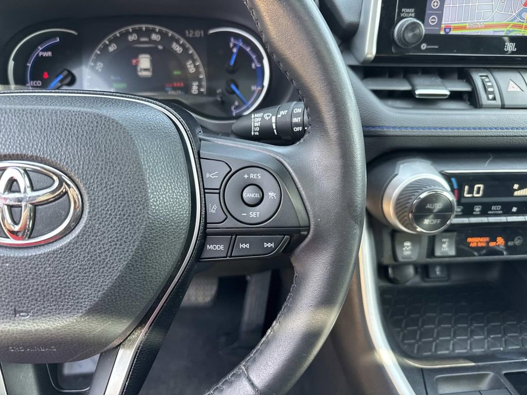 Used 2020 Toyota RAV4 XSE w/ Carpet Mat Package image 26