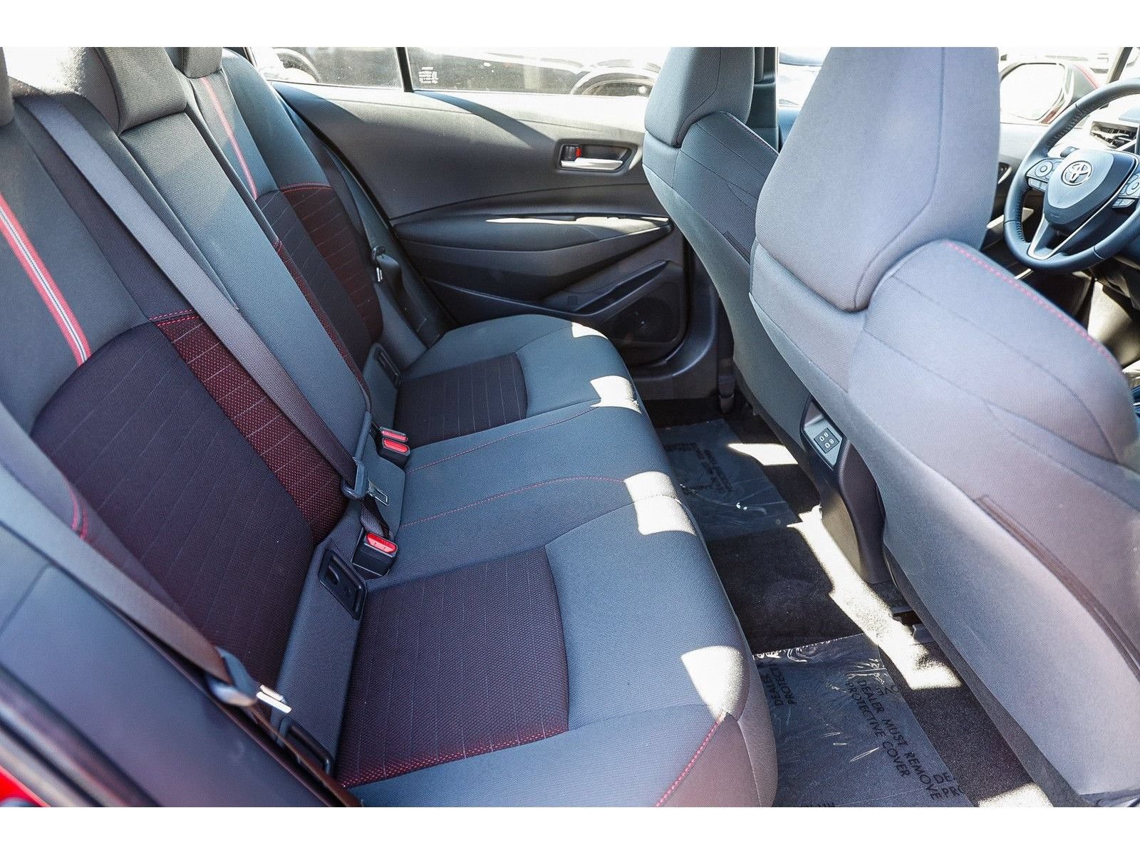 Used 2026 Toyota Corolla SE w/ SE Package FWD image 18