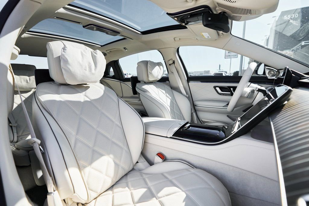Used 2025 Mercedes-Benz Maybach S 680 4MATIC image 44
