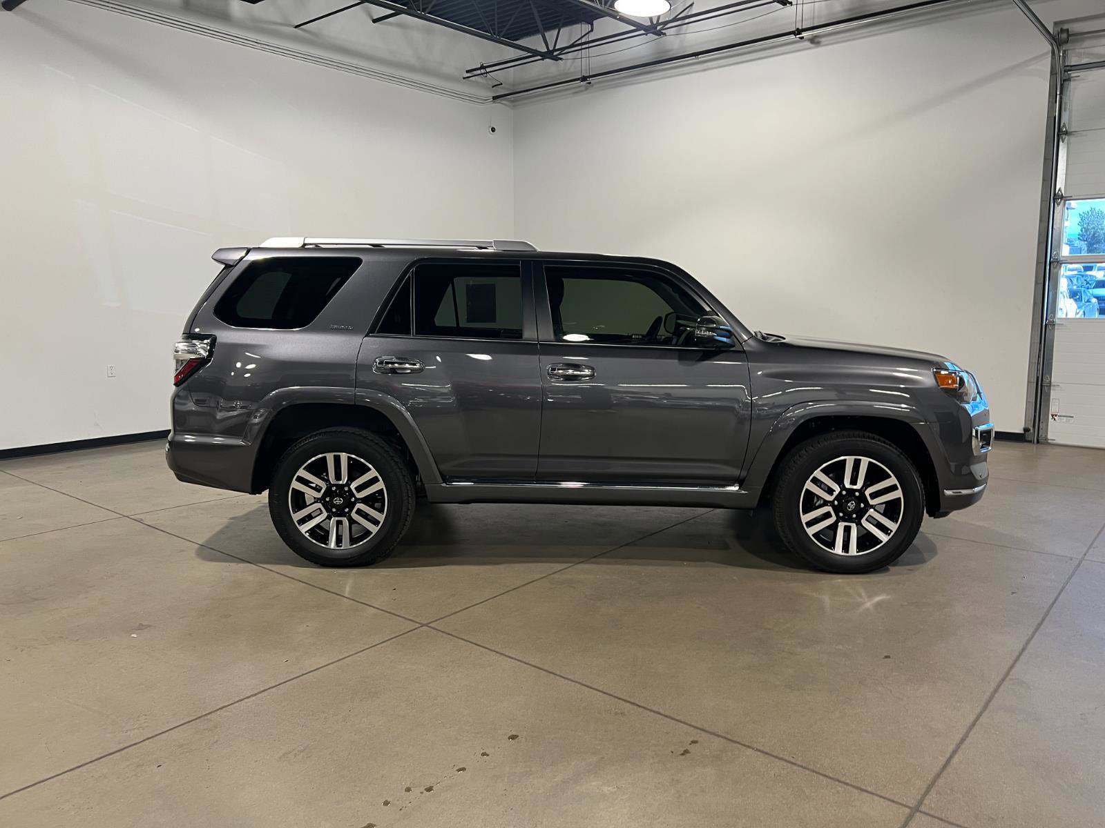 Used 2023 Toyota 4Runner Limited image 2