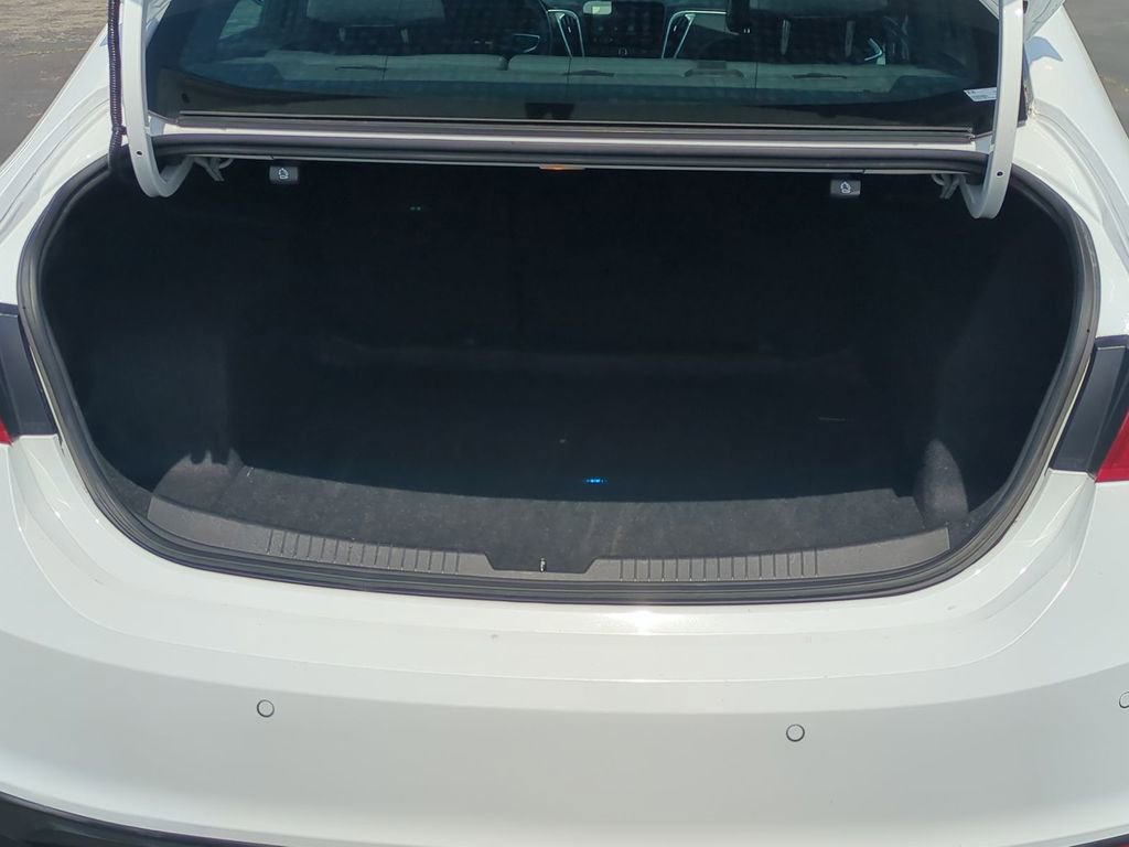 Used 2024 Chevrolet Malibu LT FWD image 30