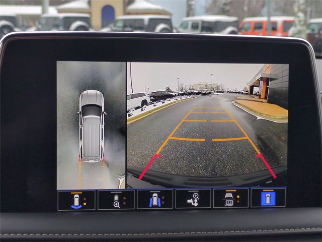 Used 2024 GMC Yukon SLT w/ SLT Luxury Package image 20