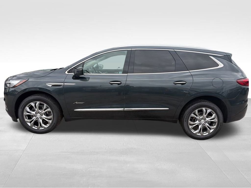 Used 2021 Buick Enclave Avenir w/ Avenir Technology Package image 2