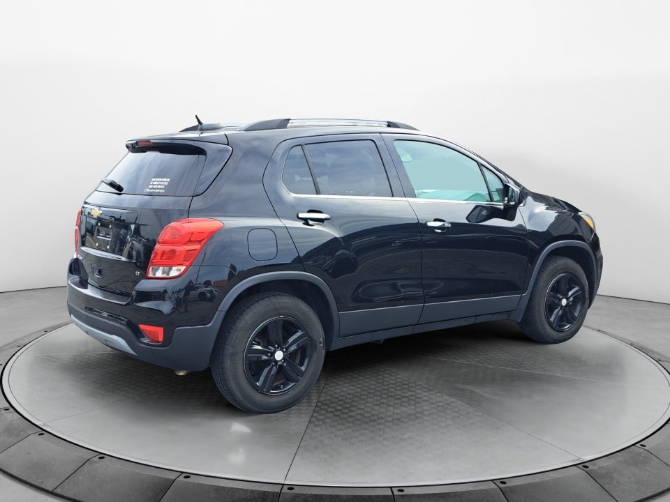 Used 2019 Chevrolet Trax LT w/ LT Convenience Package AWD/4WD image 6