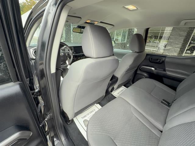 Used 2021 Toyota Tacoma SR5 AWD/4WD image 27