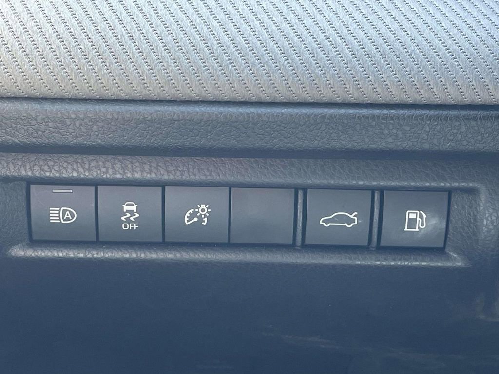 Used 2026 Toyota Camry SE w/ Multimedia Upgrade Package FWD image 22