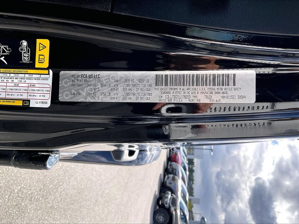 Used 2020 Jeep Gladiator Rubicon AWD/4WD image 32