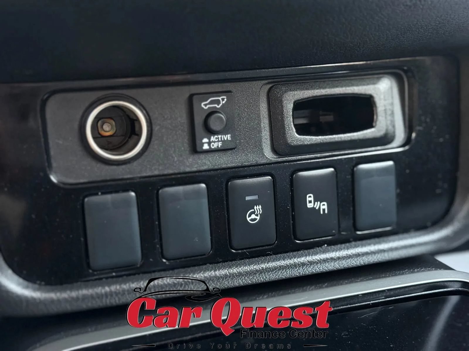 Used 2017 Mitsubishi Outlander GT AWD/4WD image 37