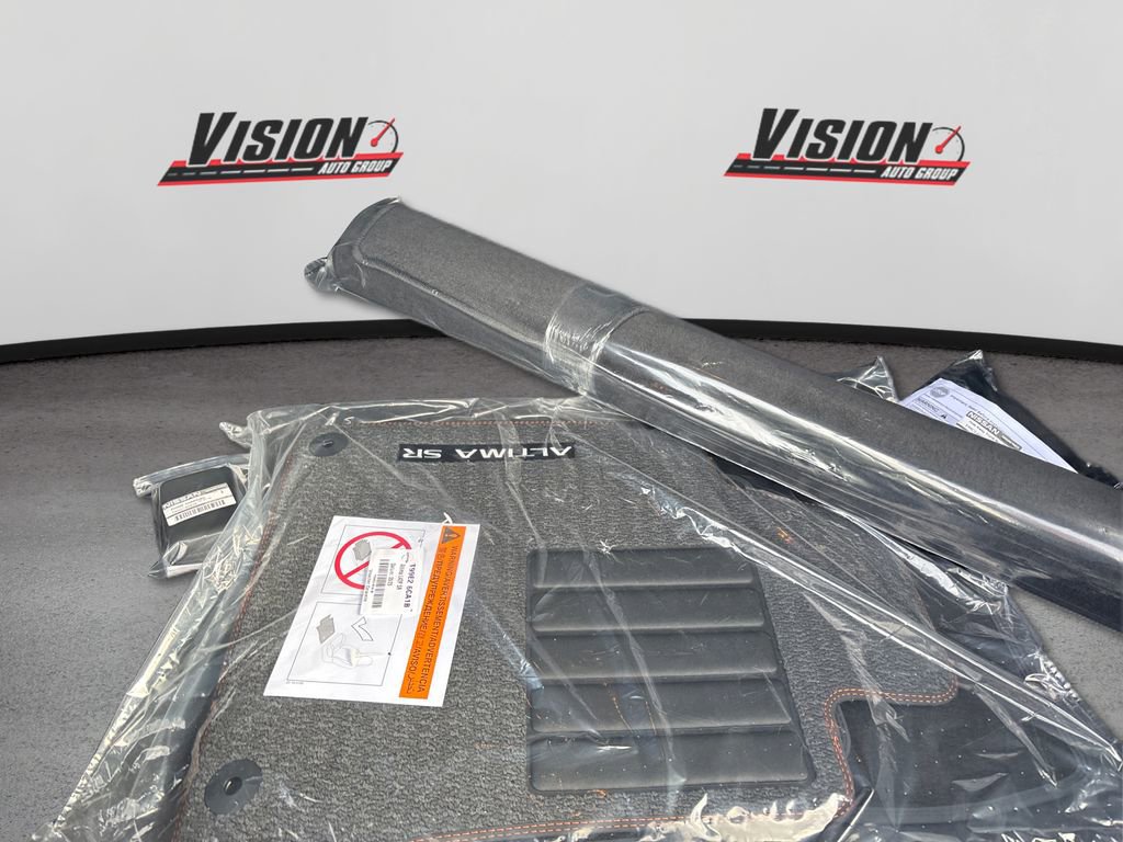 New 2025 Nissan Altima 2.5 SR w/ SR Premium Package image 11