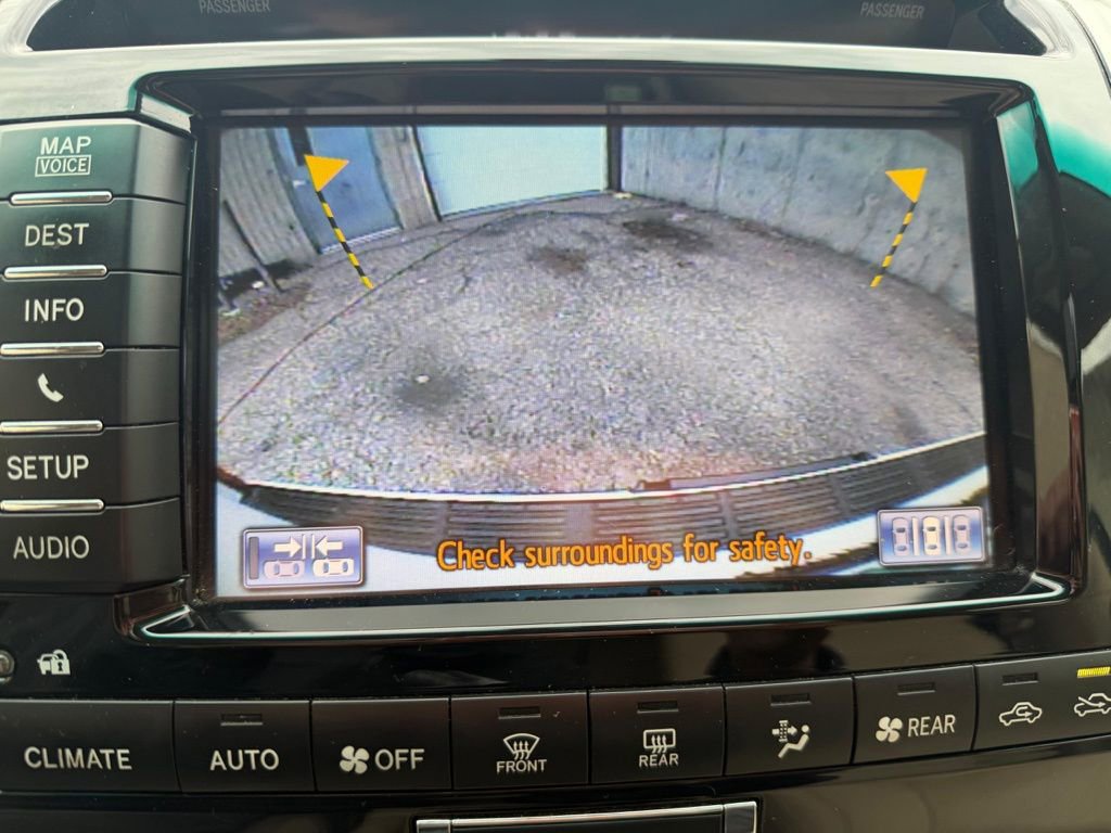 Used 2014 Toyota Land Cruiser AWD/4WD image 28