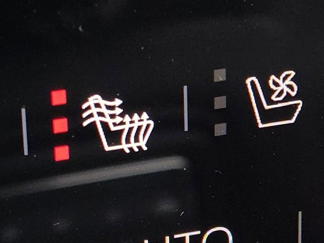 New 2026 GMC Yukon XL Denali w/ Sun & Power Step Package image 8