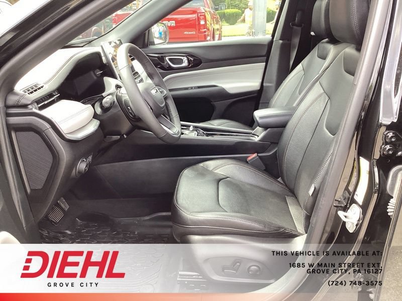 Used 2024 Jeep Compass Limited w/ Elite Group AWD/4WD image 18