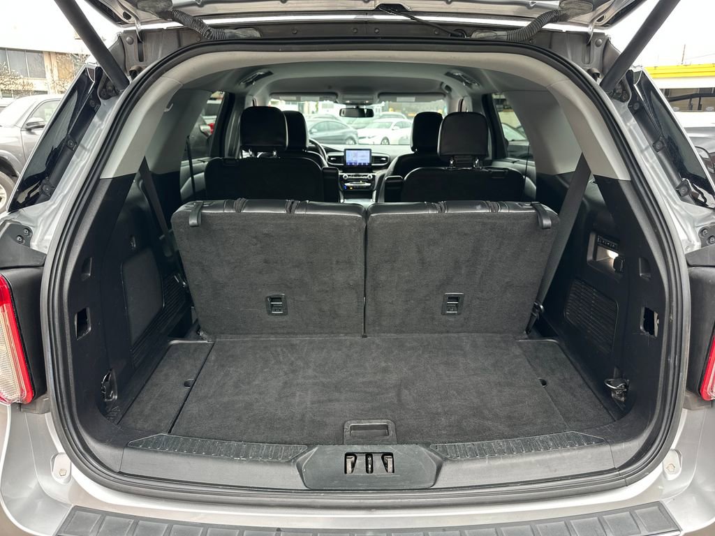 Used 2022 Ford Explorer Limited w/ Equipment Group 301A image 20
