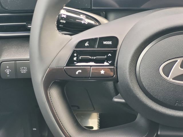 New 2025 Hyundai Elantra SEL image 28