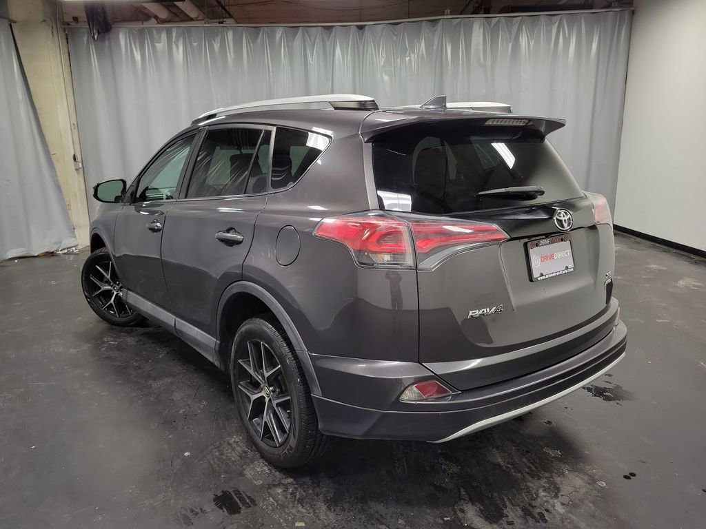 Used 2016 Toyota RAV4 SE image 6