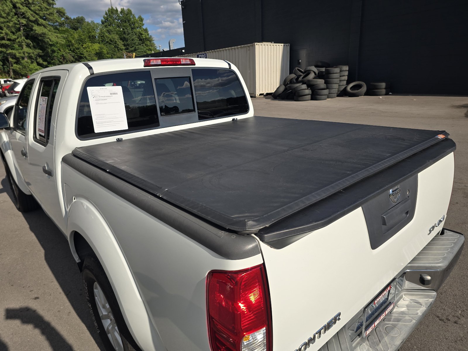 Used 2016 Nissan Frontier SV AWD/4WD image 11