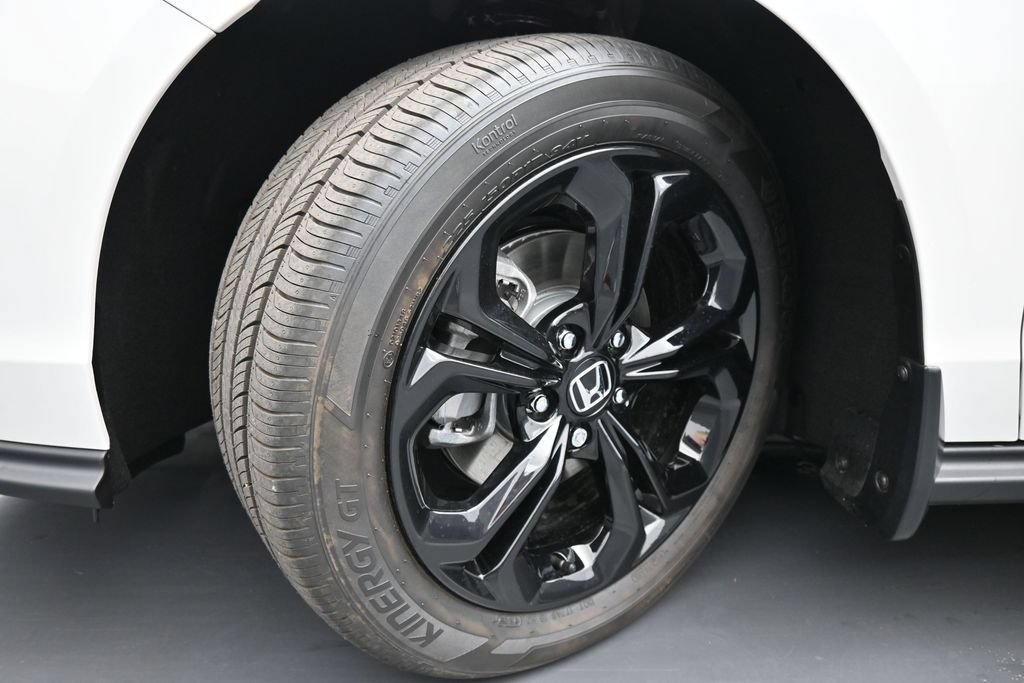 New 2025 Honda Accord SE image 16