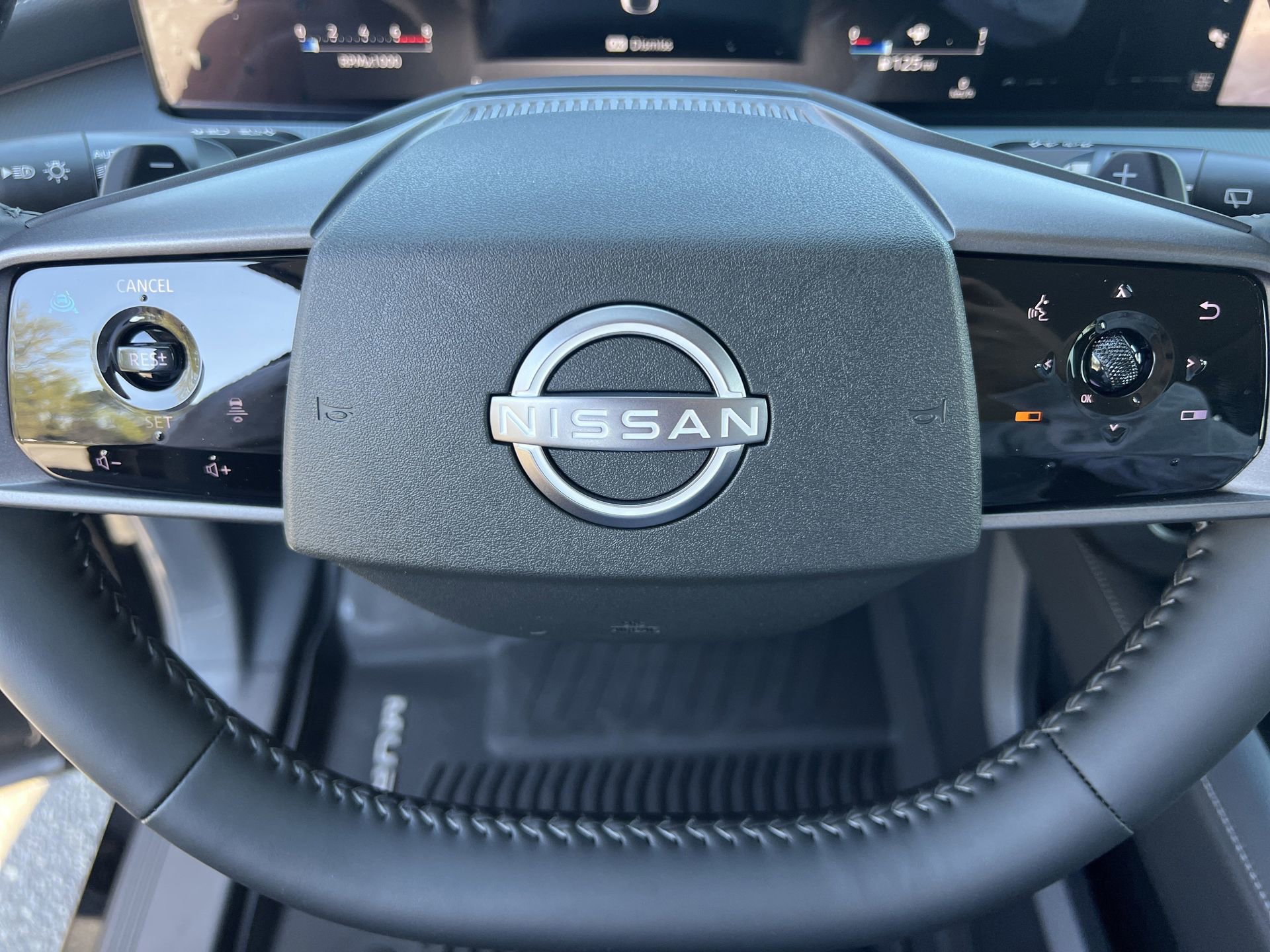 New 2026 Nissan Murano SL image 9