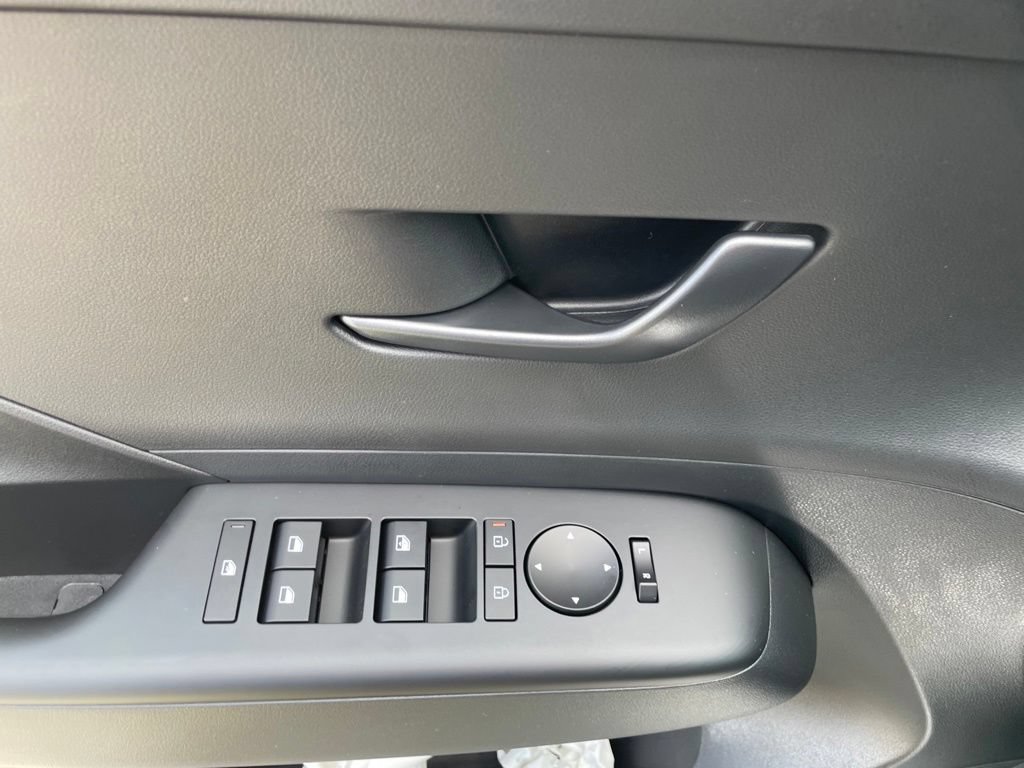 New 2026 Hyundai Kona SE AWD/4WD image 7