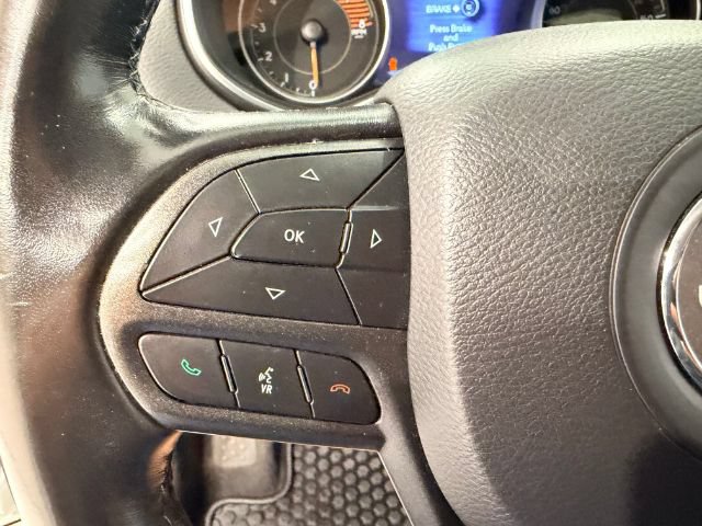 Used 2020 Jeep Cherokee Trailhawk w/ Cold Weather Group AWD/4WD image 32
