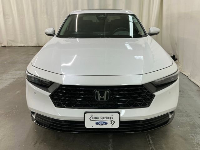 Used 2023 Honda Accord Touring image 9