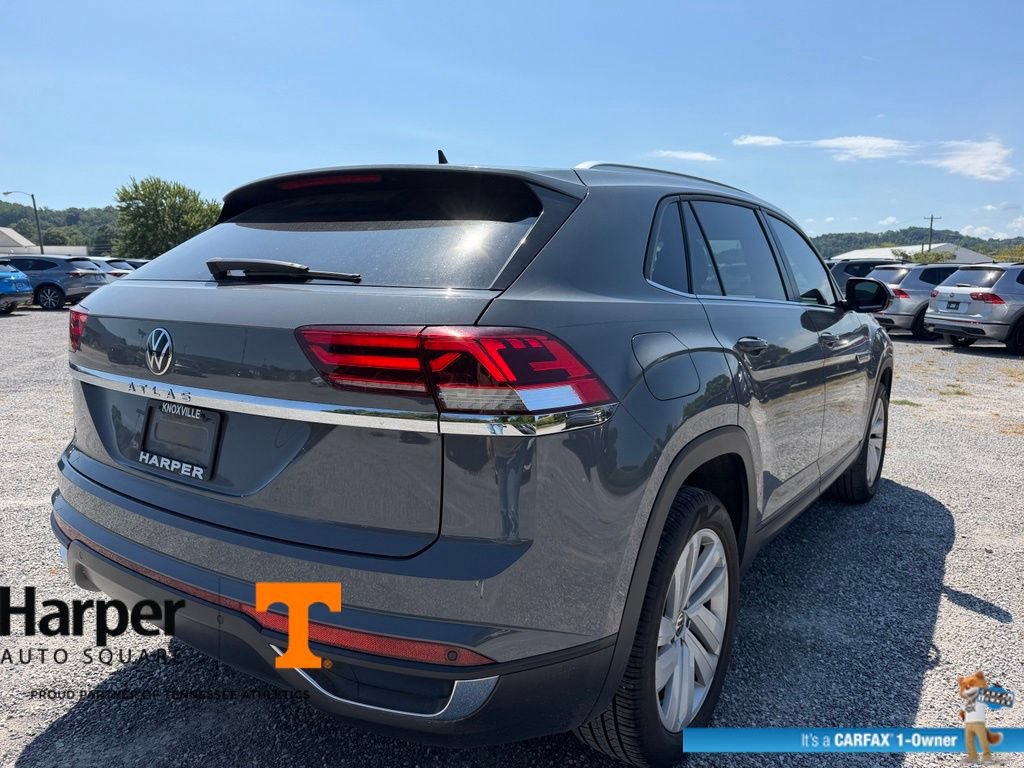 Used 2023 Volkswagen Atlas Cross Sport SE w/ Panoramic Sunroof Package FWD image 5