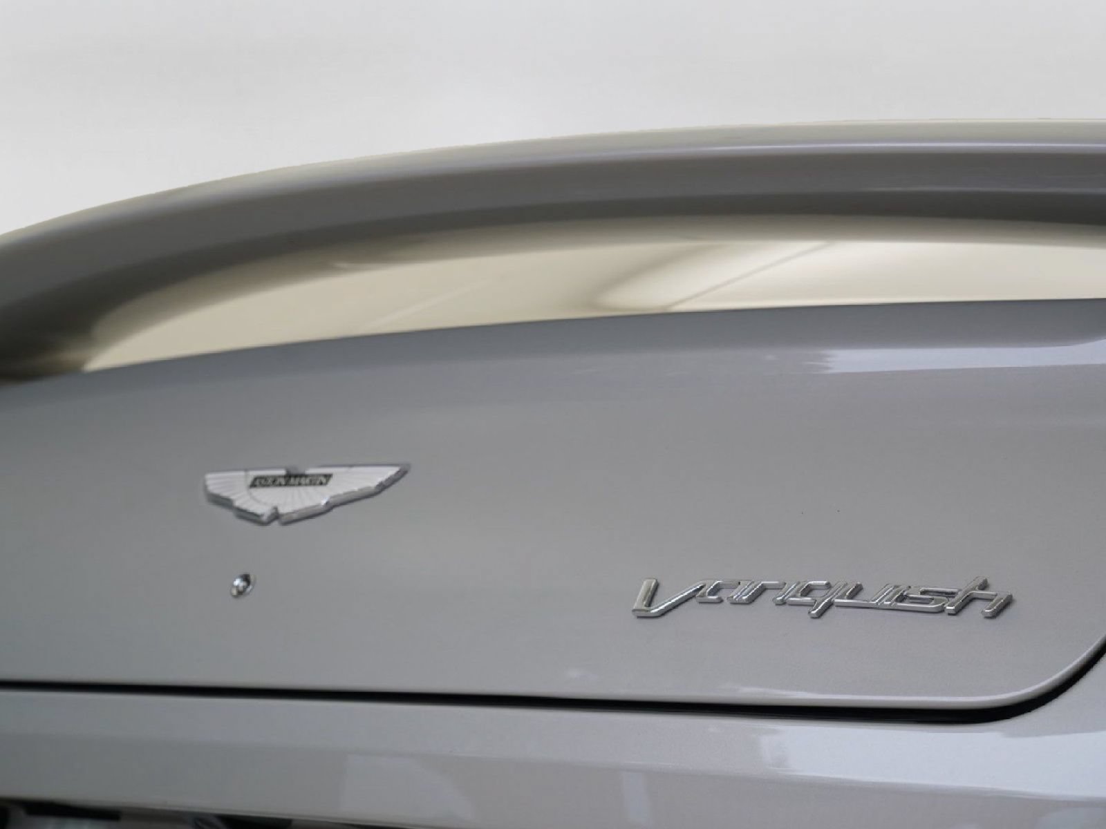 Used 2016 Aston Martin Vanquish Coupe RWD image 56