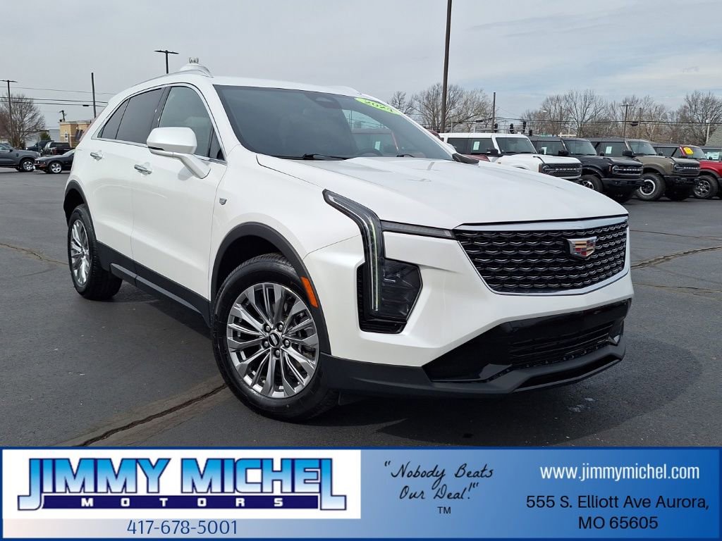 Used 2024 Cadillac XT4 Premium Luxury image 1